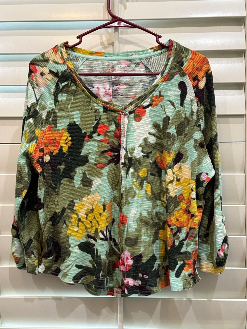Westbound Floral V-Neck Long Sleeve Top